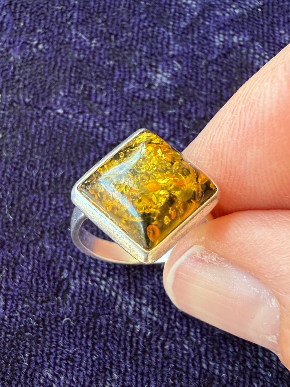 Vintage 925 sterling silver ring with natural Baltic Amber gemstone